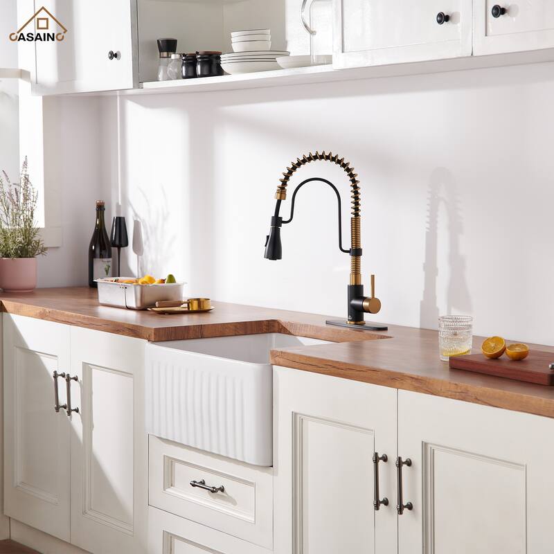 Single Handle Pull Down Sprayer Kitchen Faucet