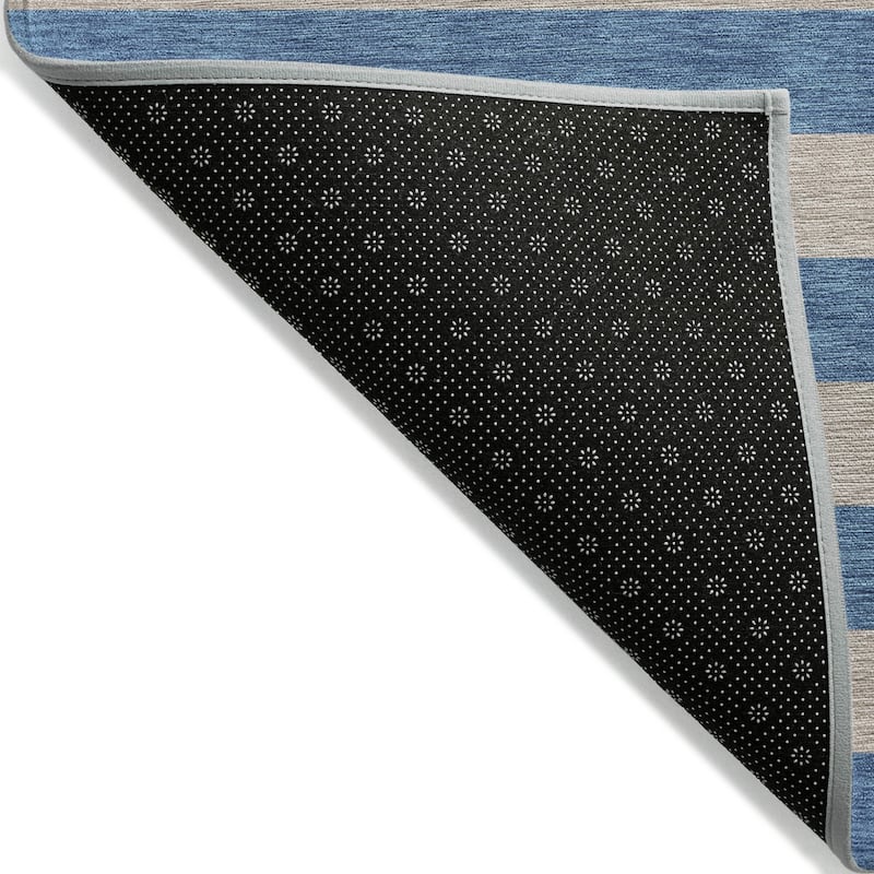 Machine Washable Indoor/ Outdoor Cabana Stripe Chantille Rug