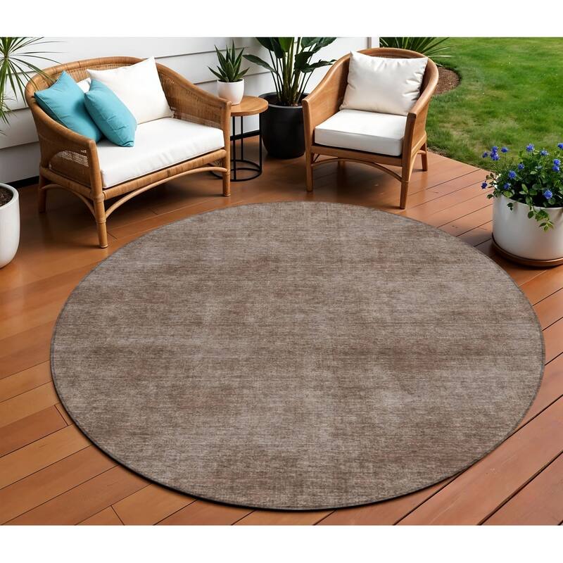 HomeRoots Solid Color Transitional Rectangle Outdoor Rug - 8' Round