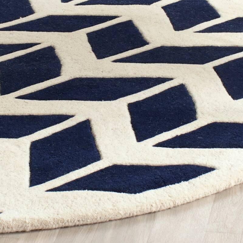 SAFAVIEH Handmade Chatham Aloyse Modern Wool Rug