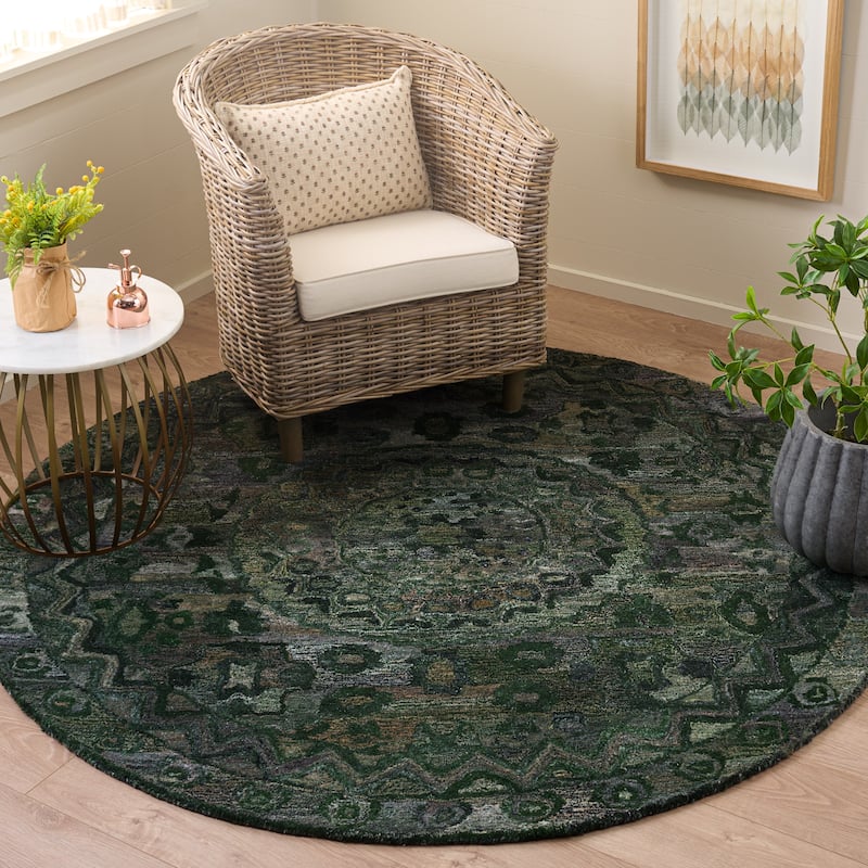 SAFAVIEH Handmade Anatolia Ramzia Traditional Rug