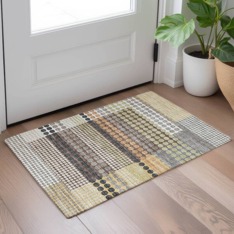 Machine Washable Indoor/ Outdoor Casual Dotty Chantille Rug