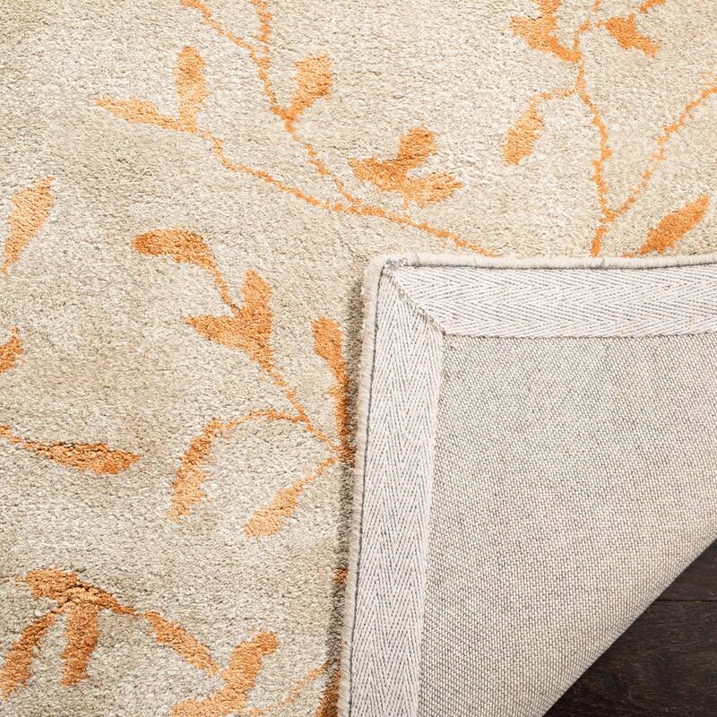 SAFAVIEH Handmade Soho Jerrica N.Z. Wool Rug