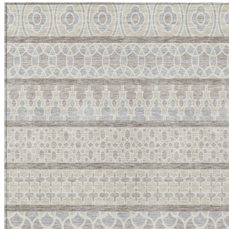 HomeRoots Quatrefoil Transitional Rectangle Outdoor Rug