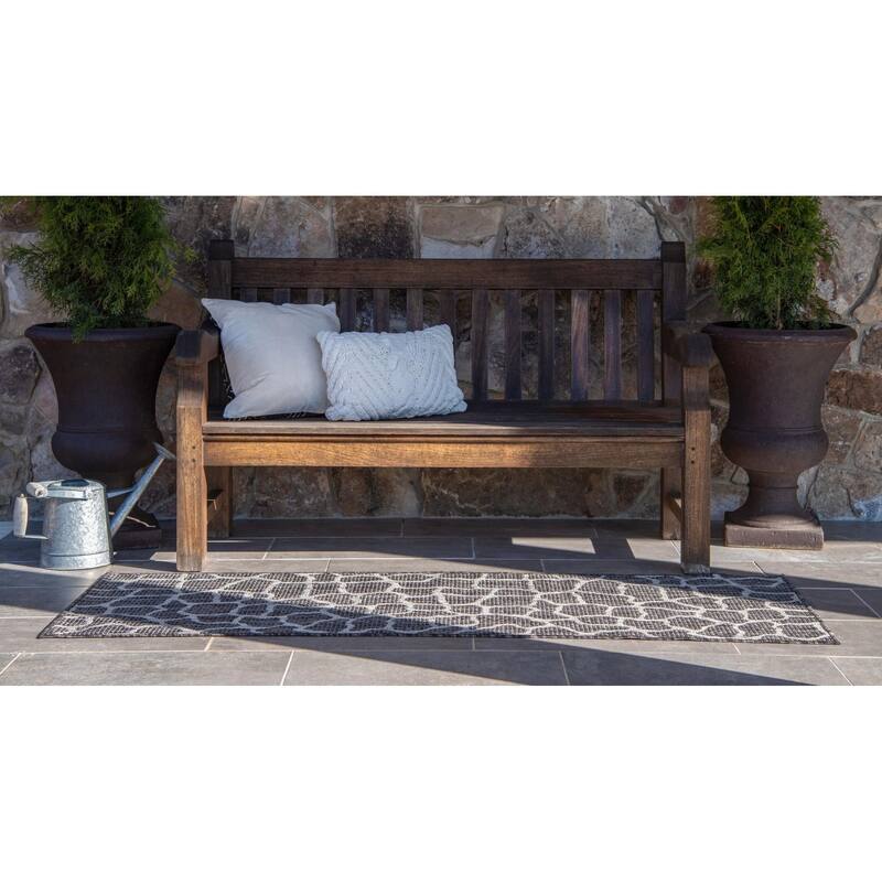 Outdoor Gallery Collection Area Rug