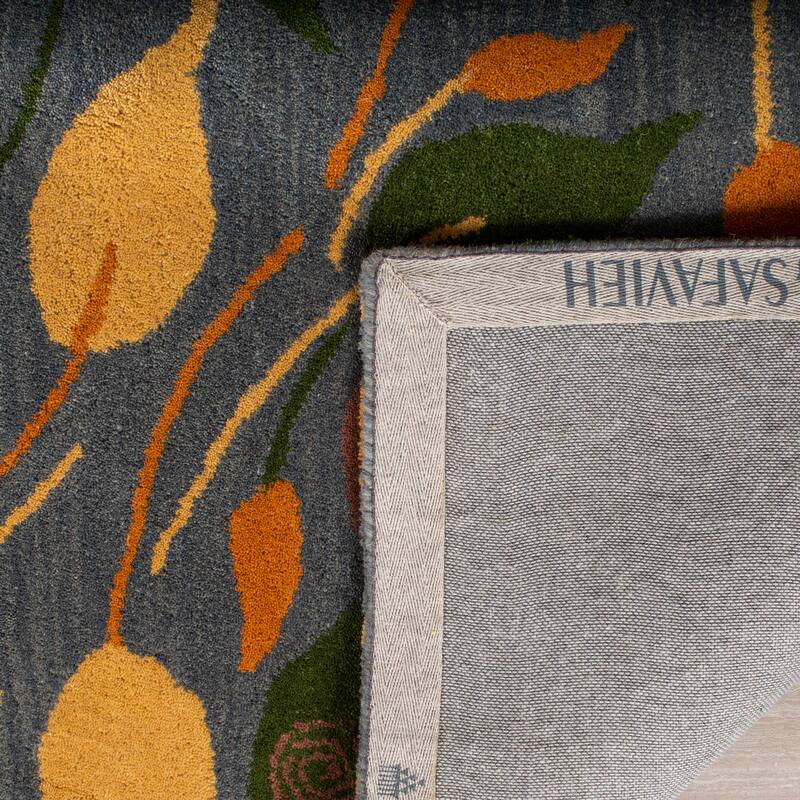 SAFAVIEH Handmade Soho Anjelica Foliage N.Z. Wool Rug