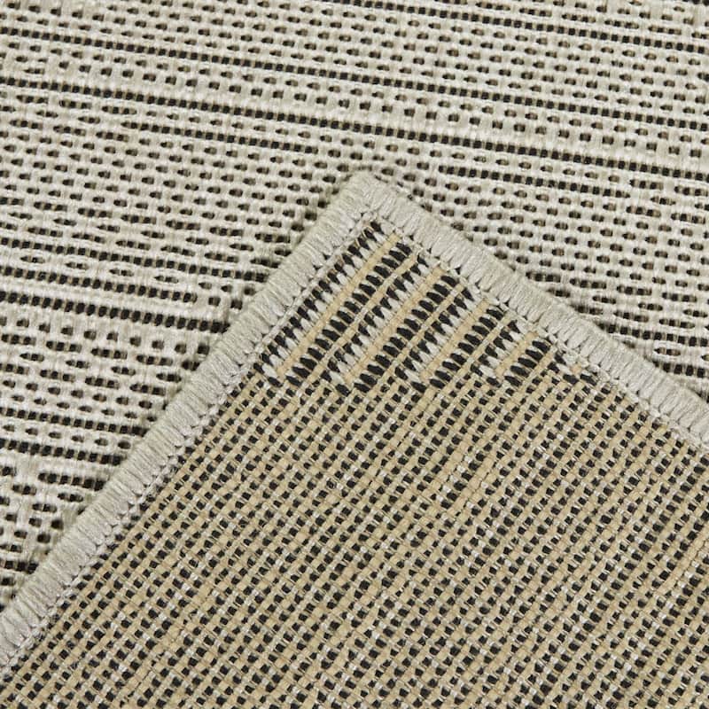 Calderon Recycled Moroccan Indoor/Outdoor Area Rug