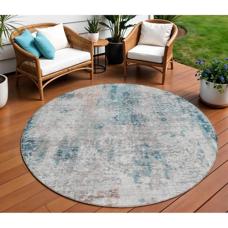 HomeRoots Abstract Transitional Rectangle Outdoor Rug - 8' Round