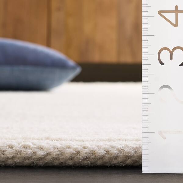 Ricky Rug 4 SAFAVIEH Hand-Woven Natura Ricky Modern & Contemporary Wool Rug - Bed ...