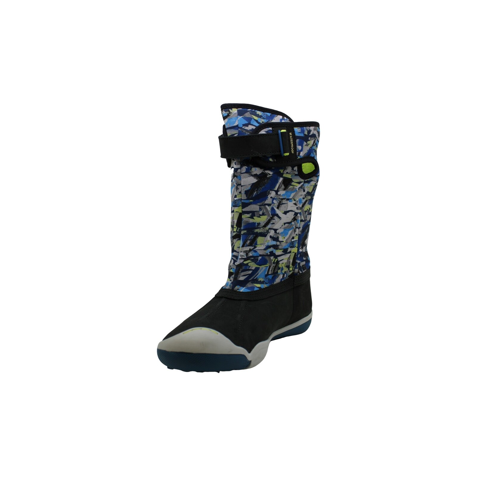 plae rain boots