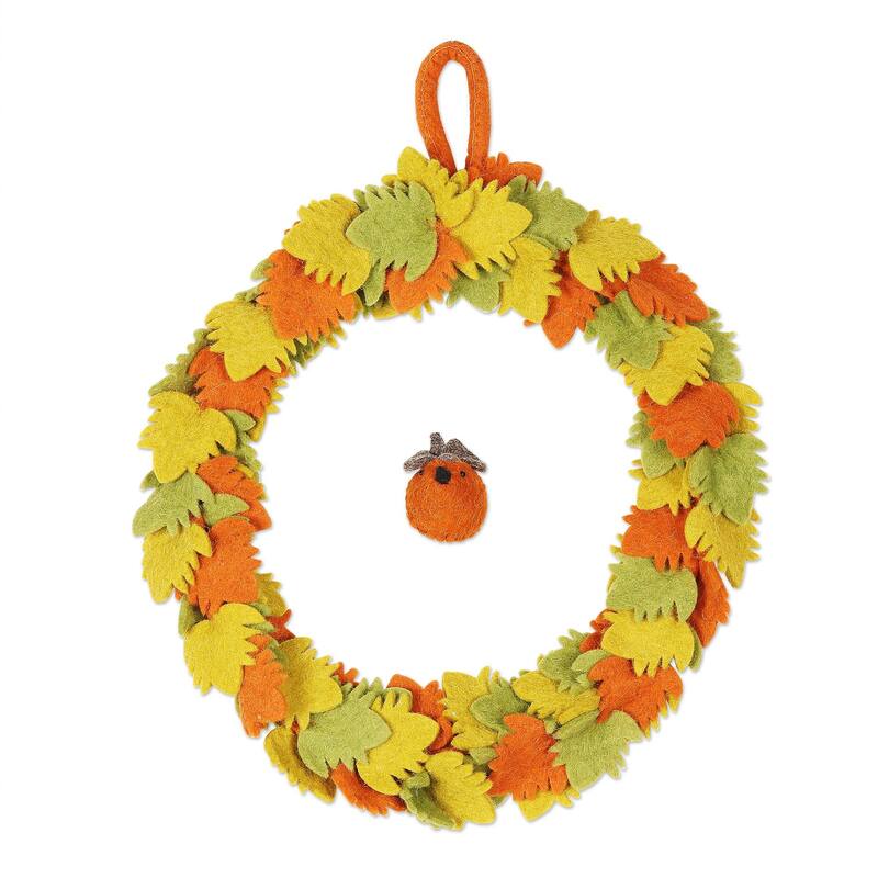 Wool felt wreath, 'Festive Greetings'
