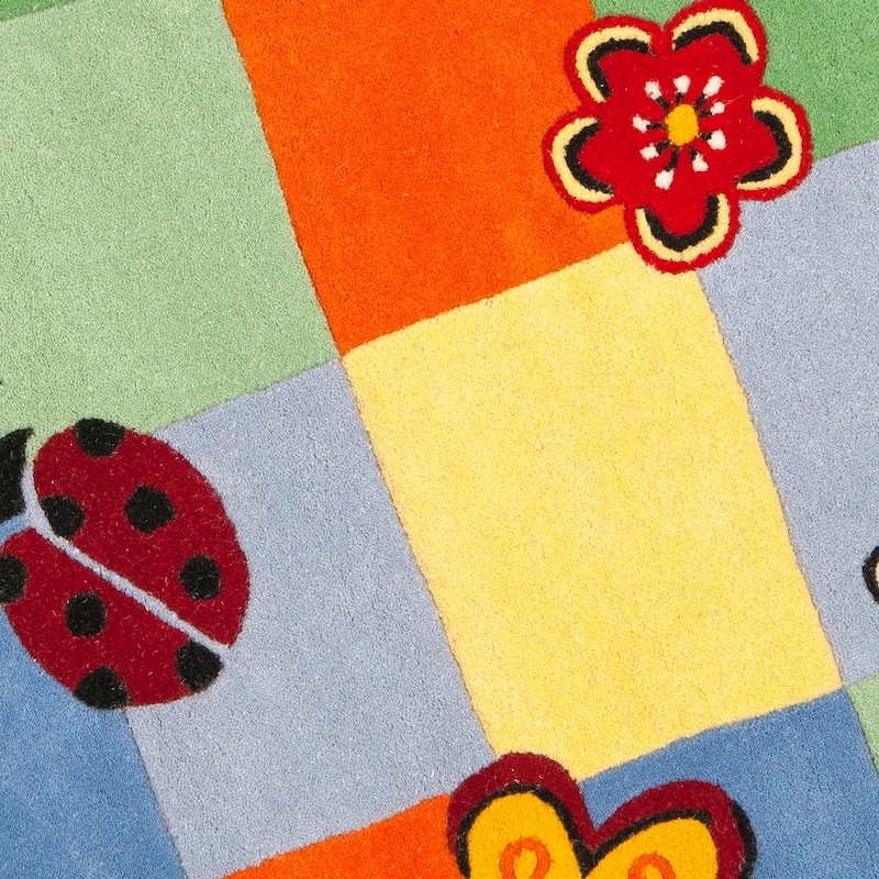 SAFAVIEH Handmade Kids Roma Wool Rug