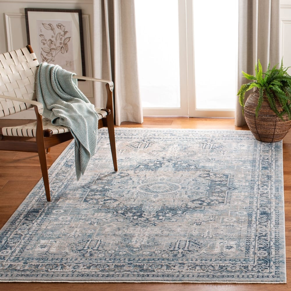SAFAVIEH Victoria Aurelia Traditional Oriental Rug