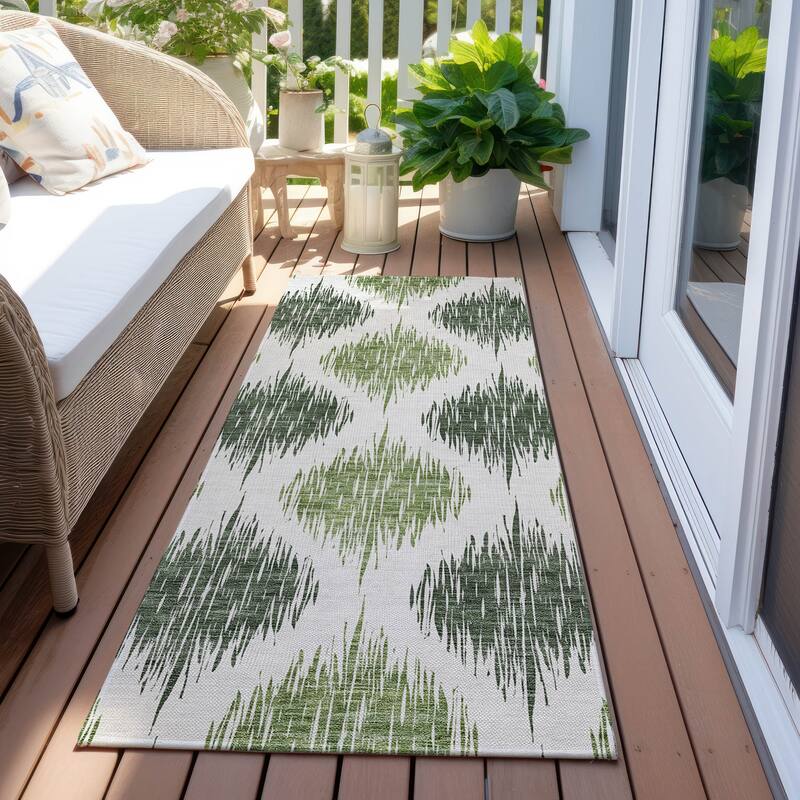 Machine Washable Indoor/ Outdoor Chantille Contemporary Geo Rug - Fern - 2'3" x 7'6"