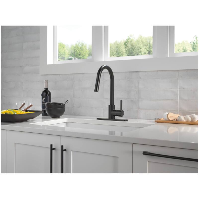 Peerless P7946LF Precept 1.5 GPM Deck Mounted Pull Down Kitchen Faucet