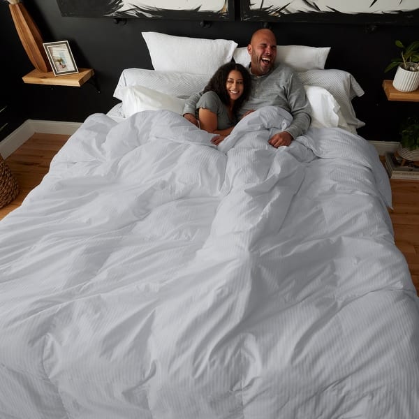 Colossal King Oversized Down Alternative Baffle Box Comforter (10' x 10') World's Biggest