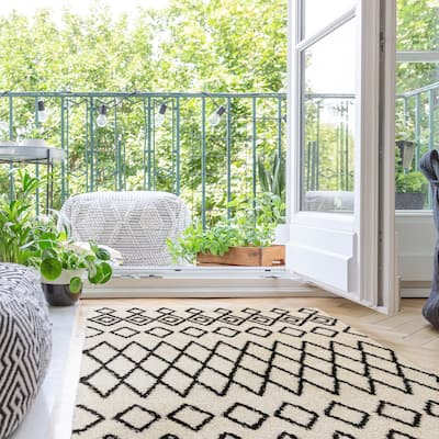 Gertmenian Thayer Jamila Modern Bohemian Tribal Ivory/Black Shag Area Rug