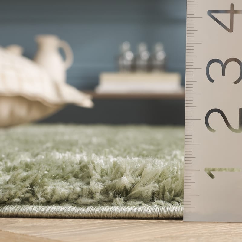 SAFAVIEH Tahoe Shag Nieki Geometric 1.2-inch Thick Rug - 9' x 12' - Sage - Rectangle