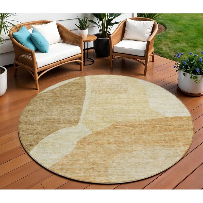 HomeRoots Abstract Transitional Rectangle Outdoor Rug - 8' Round