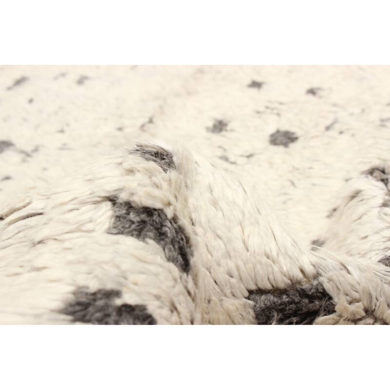 Tangier Ivory Rug 5'4" x 8'0" - 5'4 x 8'0