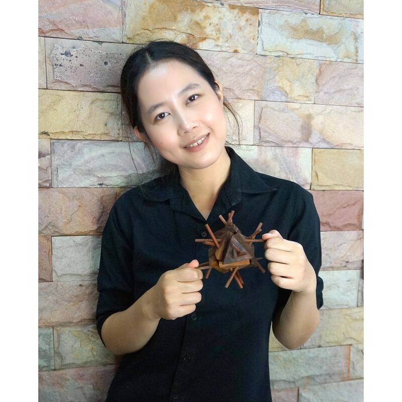 Handmade Wood Game 3D Tic Tac Toe (Thailand) - 9 cm H x 10 cm W x 10 cm D
