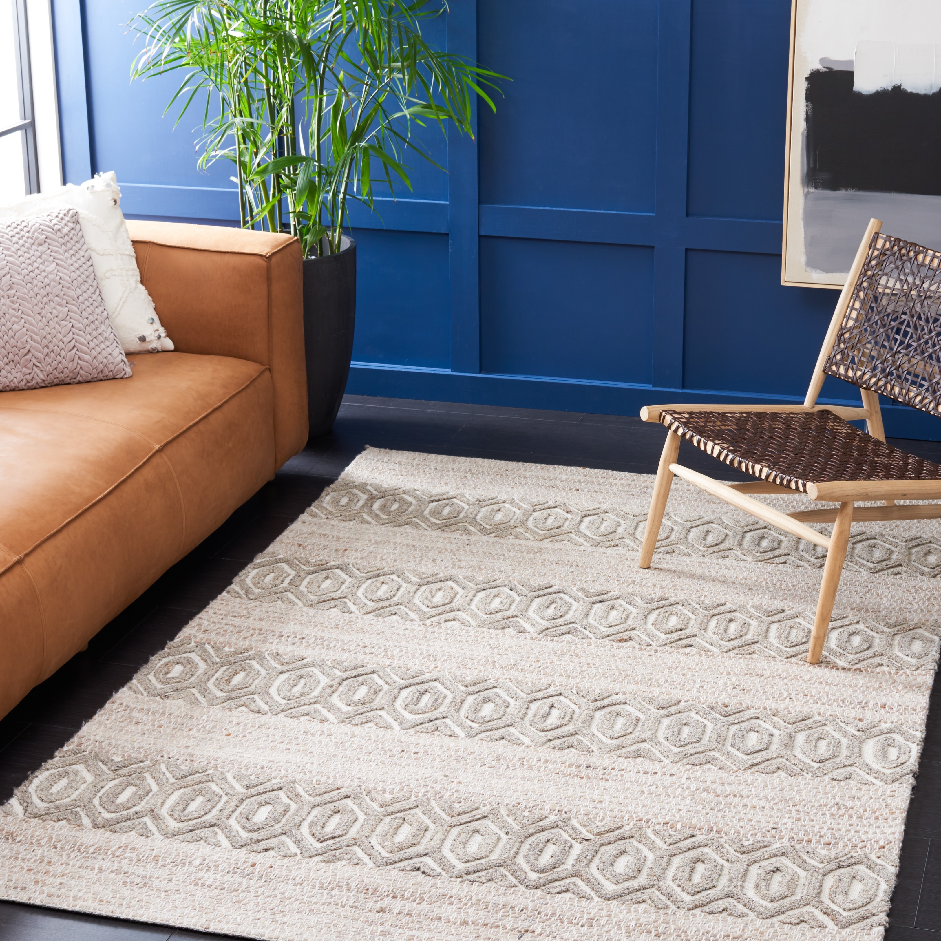 SAFAVIEH Handmade Natura Visare Wool Rug