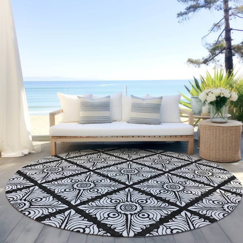 Machine Washable Indoor/ Outdoor Chantille Mosaic Rug - Black - 8' x 8'