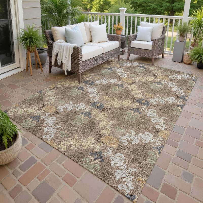 Machine Washable Indoor/ Outdoor Damask Patna Chantille Rug - Brown - 2'6" x 3'10"