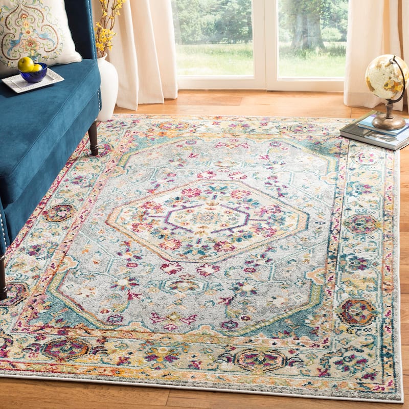 SAFAVIEH Savannah Basmah Boho Oriental Polyester Medallion Rug