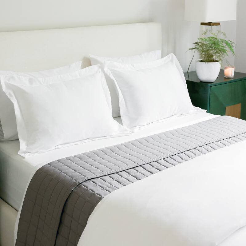 Jennifer Adams Lux Ultra-Soft Lightweight California Square Quilt