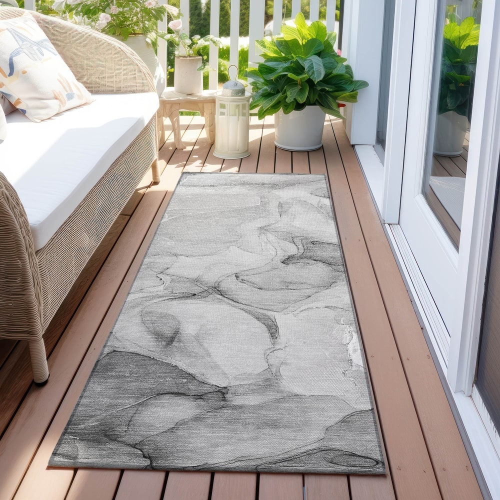 Machine Washable Indoor/ Outdoor Chantille Watercolor Gray Rug