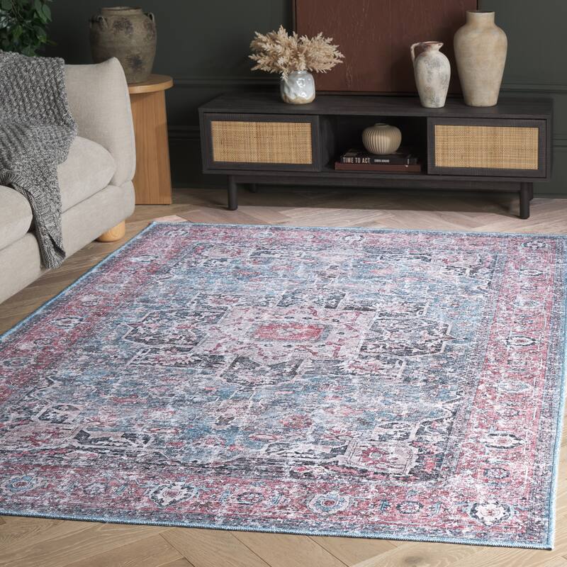 SAFAVIEH Vintage Heriz Milla Machine Washable Rug - Blue/Red - 5'3" x 7'6"