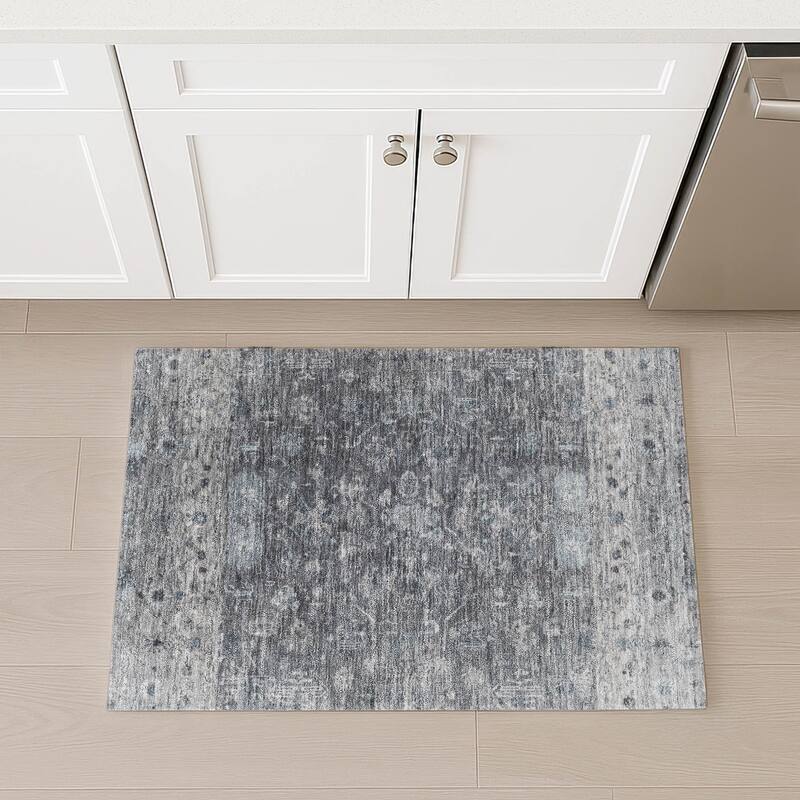 Machine Washable Indoor/ Outdoor Traditional Border Chantille Rug