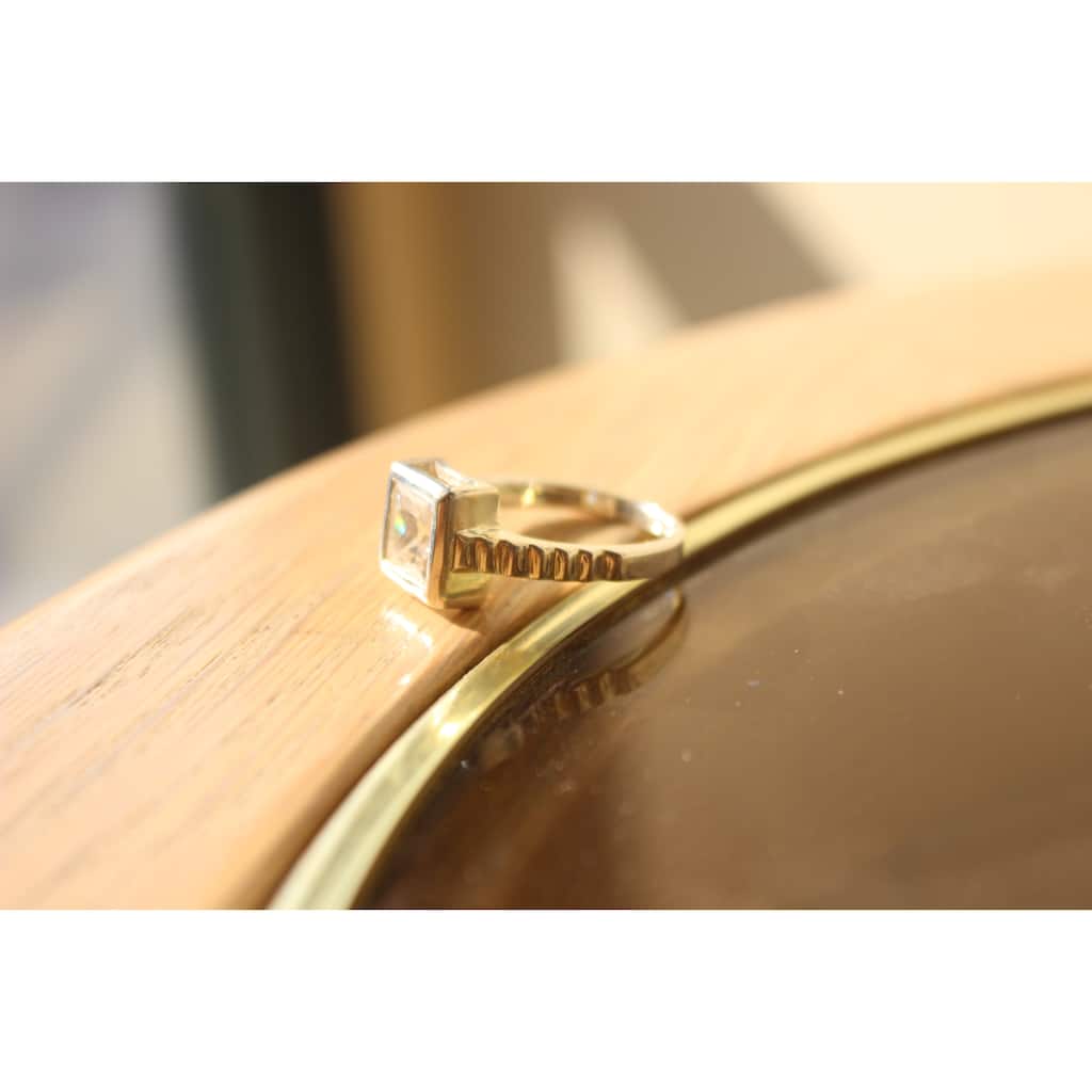 Rhodium 925 Sterling Silver Ring with Clear Cubic Zirconia Perfect for Daily Wear or Special Occasions