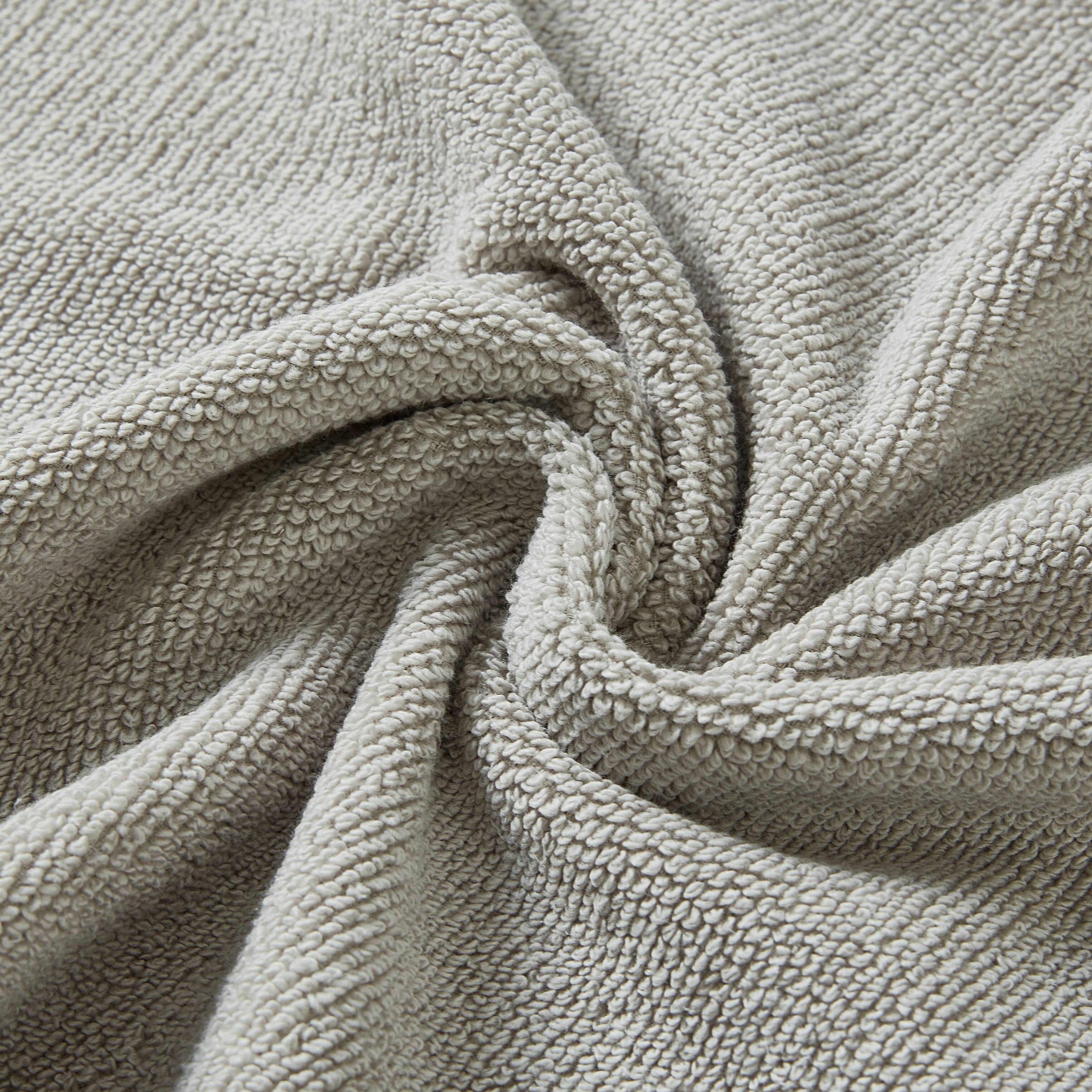 https://ak1.ostkcdn.com/images/products/is/images/direct/c1ba2c9e9831fa9f386699bb80403adb50559ec3/Vera-Wang-Sculpted-Pleat-Solid-Cotton-Multi-Size-Towel-Set.jpg