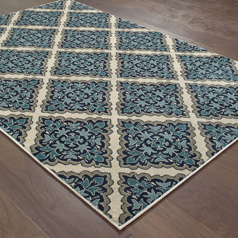 Vista Home Liliana Floral Garden Labyrinthe Area Rug