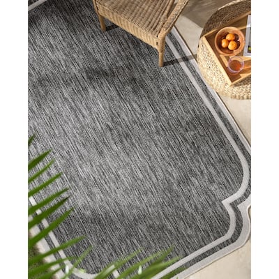 Livabliss Miami Beach Traditional Indoor/Outdoor Area Rug