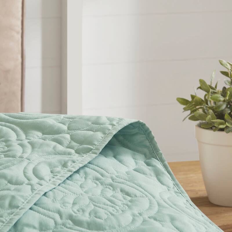510 Design Hayley Oversized Solid Texture 3 Piece Reversible Bedspread Set