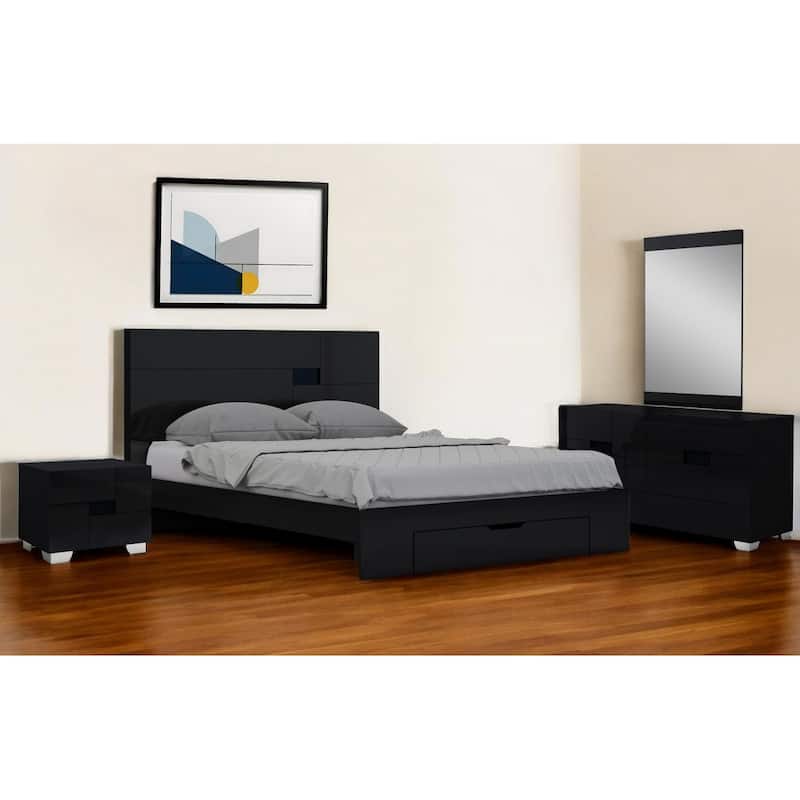 HomeRoots Four Piece Black Solid Wood Bedroom Set With Mirror - 4 Piece - King