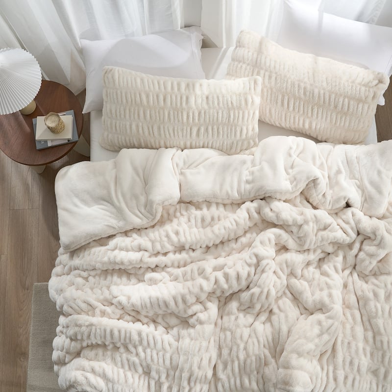 Wrinkle Rolls Chunky Bunny - Coma Inducer® Oversized Comforter Set