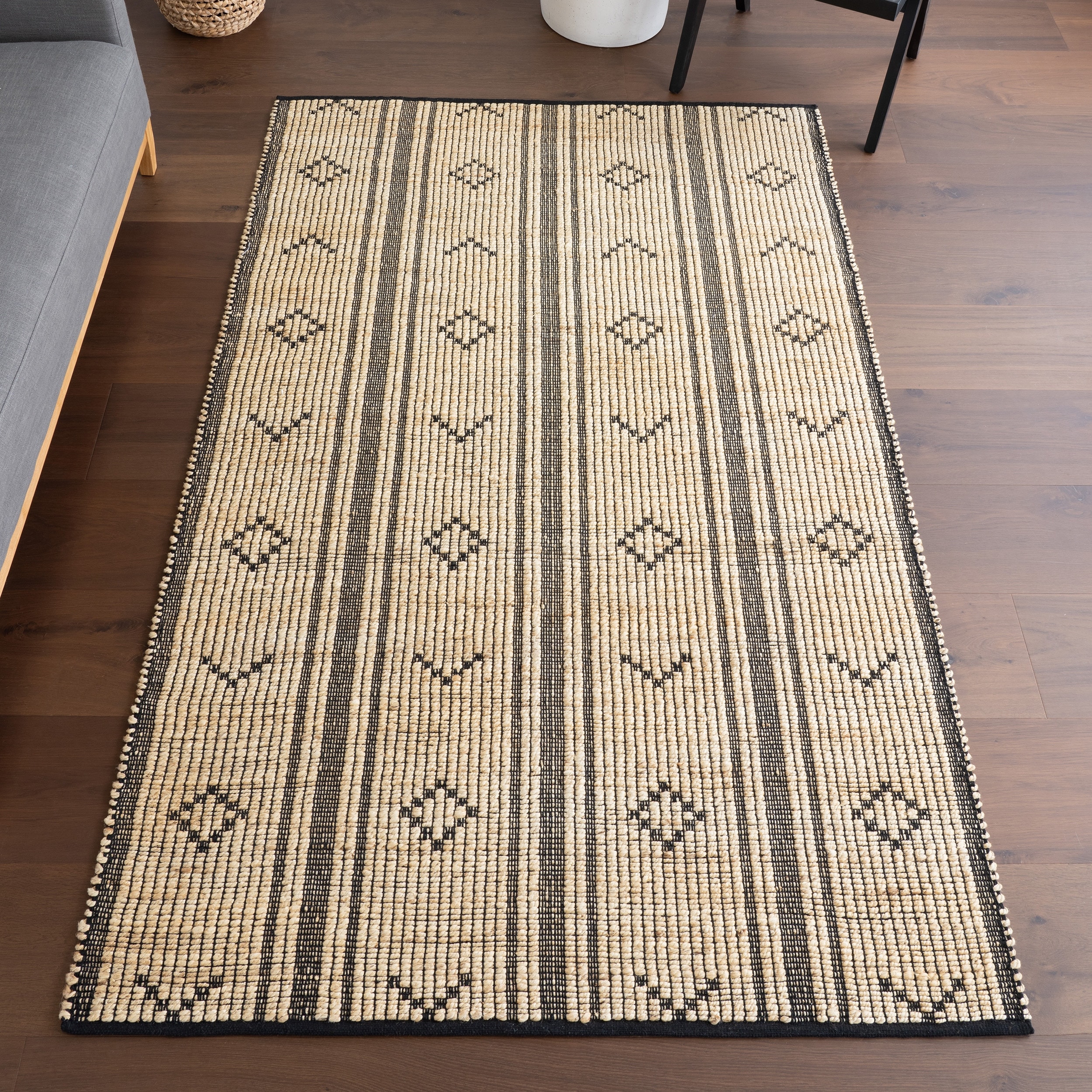 Nuloom Aubriella Striped Jute Area Rug