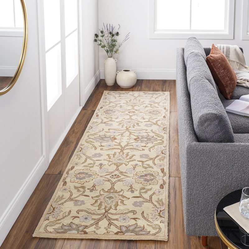 Livabliss Caesar Updated Traditional Paisley Hand Tufted Area Rug. - Ivory - 2' 6" x 8'
