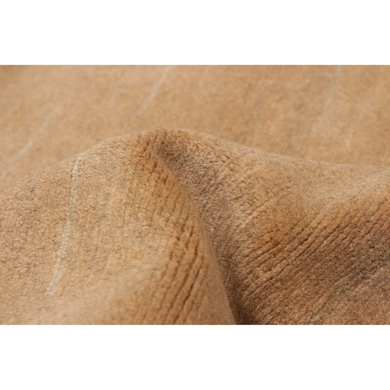 ECARPETGALLERY Hand-knotted Opulence Tan Wool Rug - 6'0 x 8'2