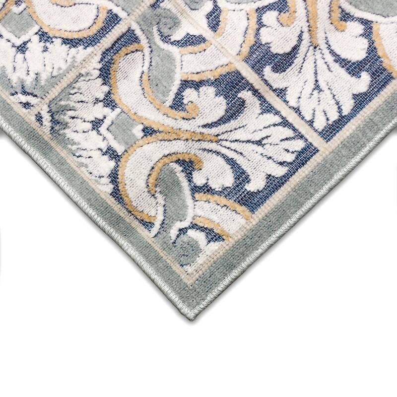 Liora Manne Canyon Floral Tile Indoor/Outdoor Rug