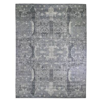 Hand Knotted Grey Transitional with Wool & Pure Silk Oriental Rug (12' x 15'1") - 12' x 15'1"