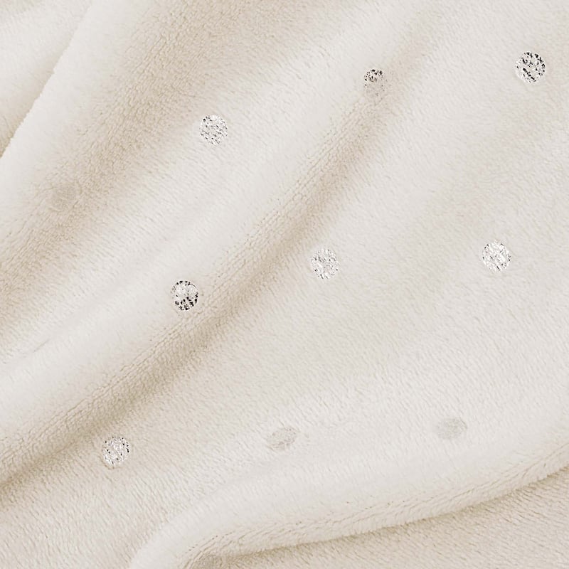 Superior Fleece Plush Medium Weight Soft Fluffy Decorative Blanket