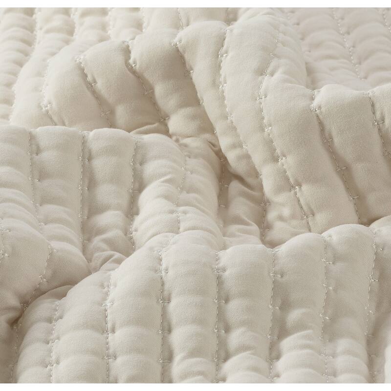 Nanshing Cassidy 7 Piece Solid Color Waffle Quilt Set
