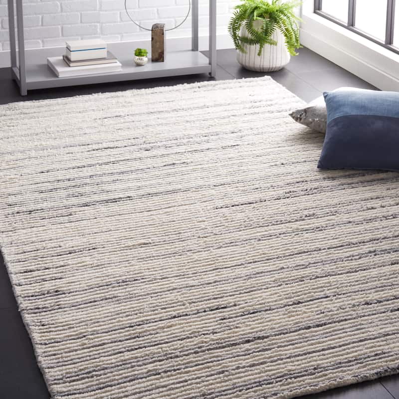 SAFAVIEH Handmade Casablanca Marlous Wool Rug - 5' x 8' - Grey/Ivory