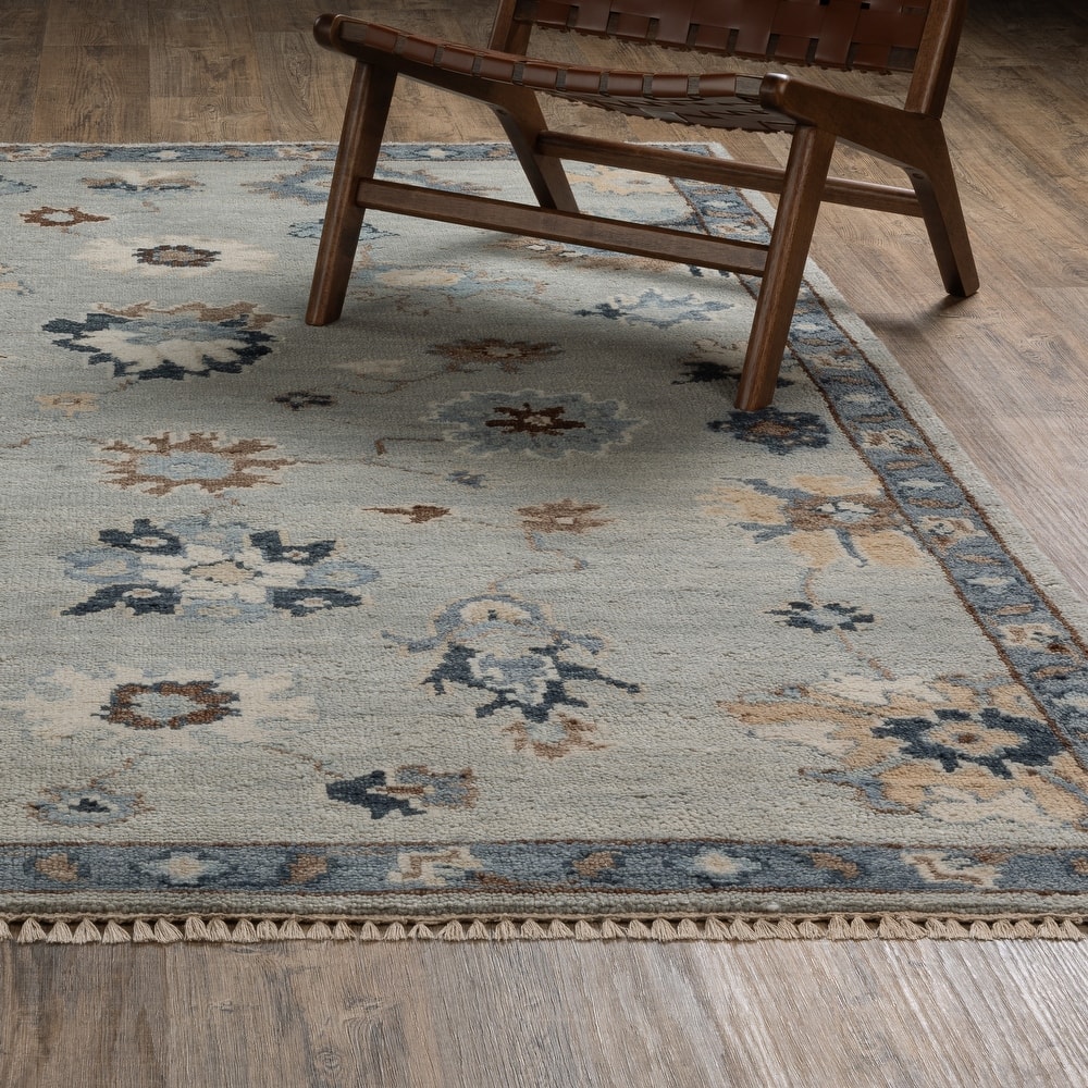 Maylin Traditional Oriental Light Blue/ Blue Area Rug