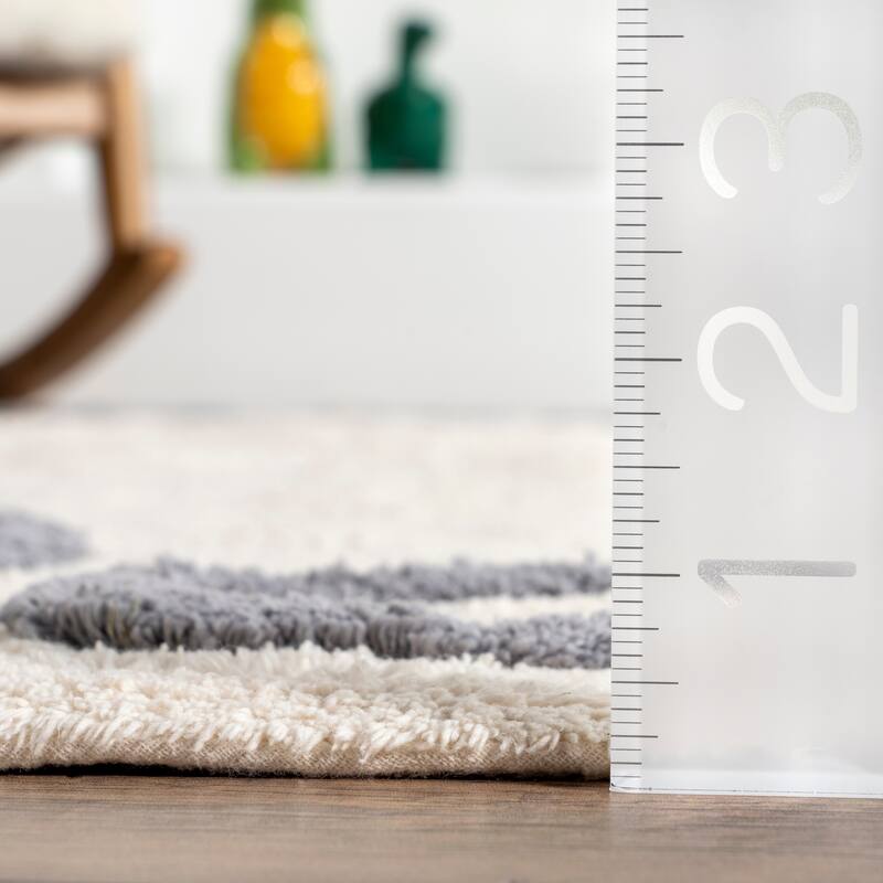 Nuloom Alphabet SpinClean Washable Round Rug